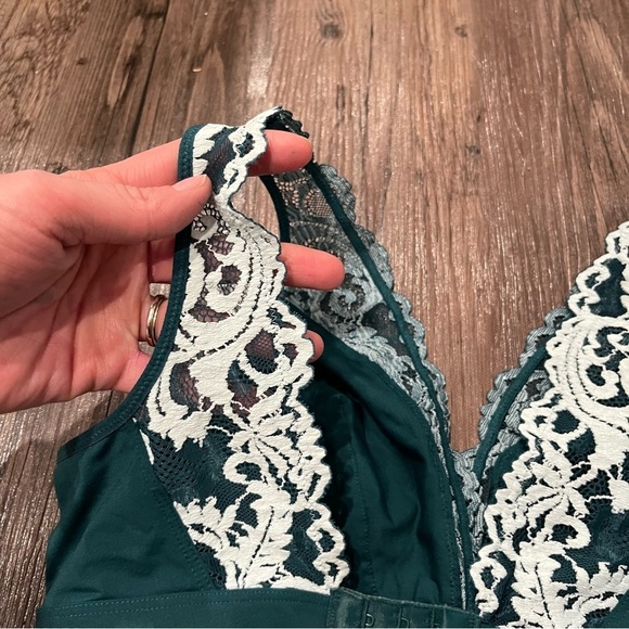 Wacoal Bralette Women's Large Green Lace Instant Icon Semi-Sheer - Picture 4 of 8